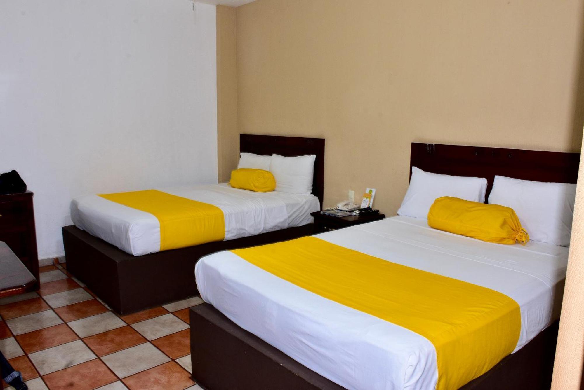 Hotel Los Girasoles Tepic Exterior foto